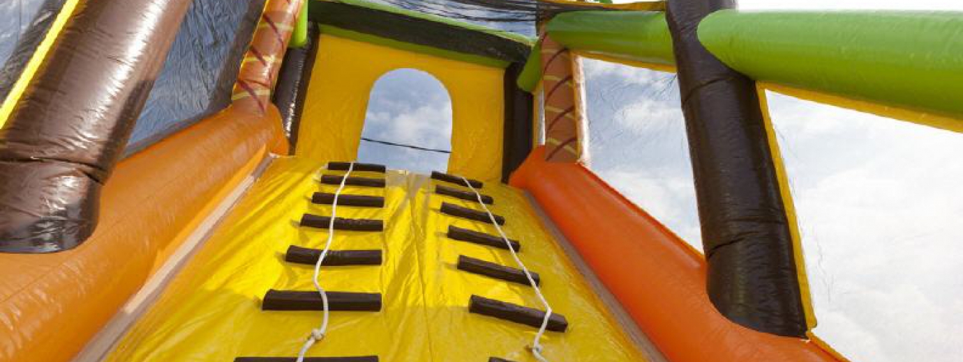 teloeken-event-gmbh-huepfburg-xxl-freier-fall2