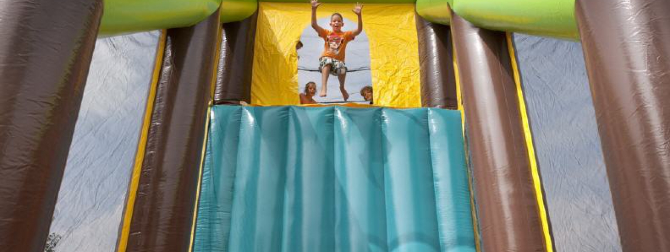 teloeken-event-gmbh-huepfburg-xxl-freier-fall4