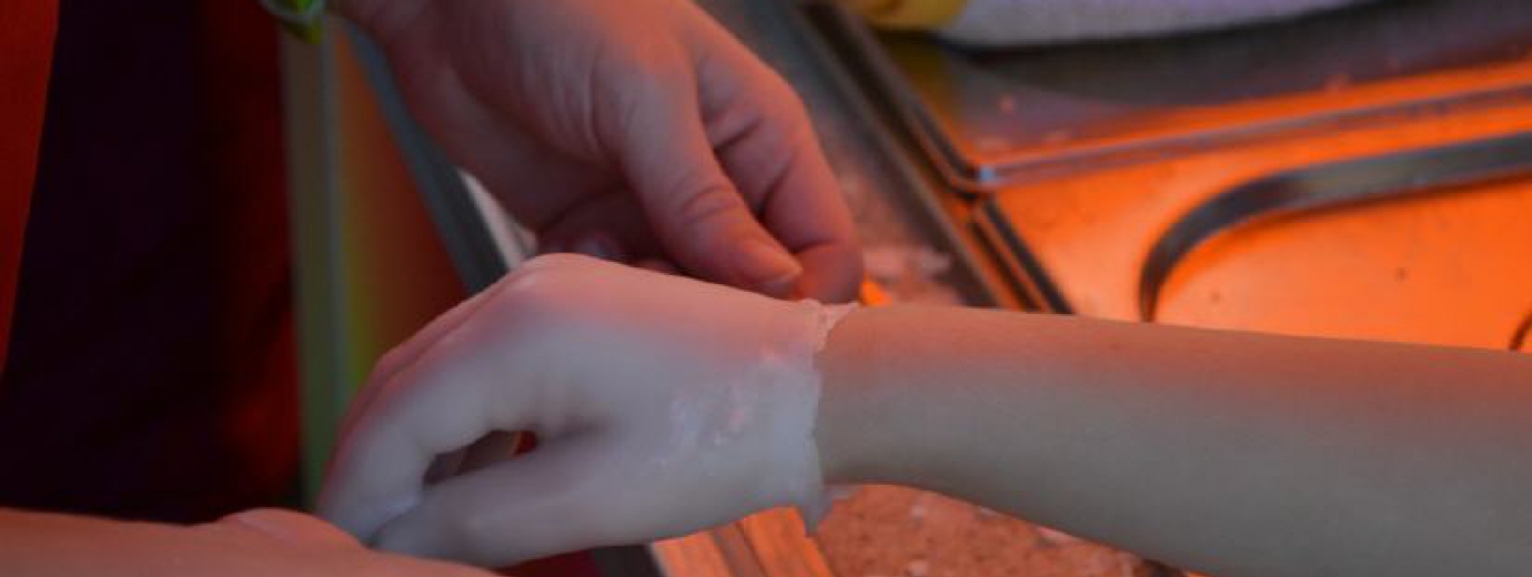 teloeken-eventartikel-kinder-wachshaende2